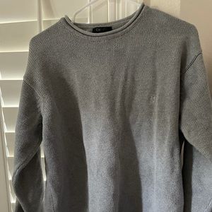 grey pullover